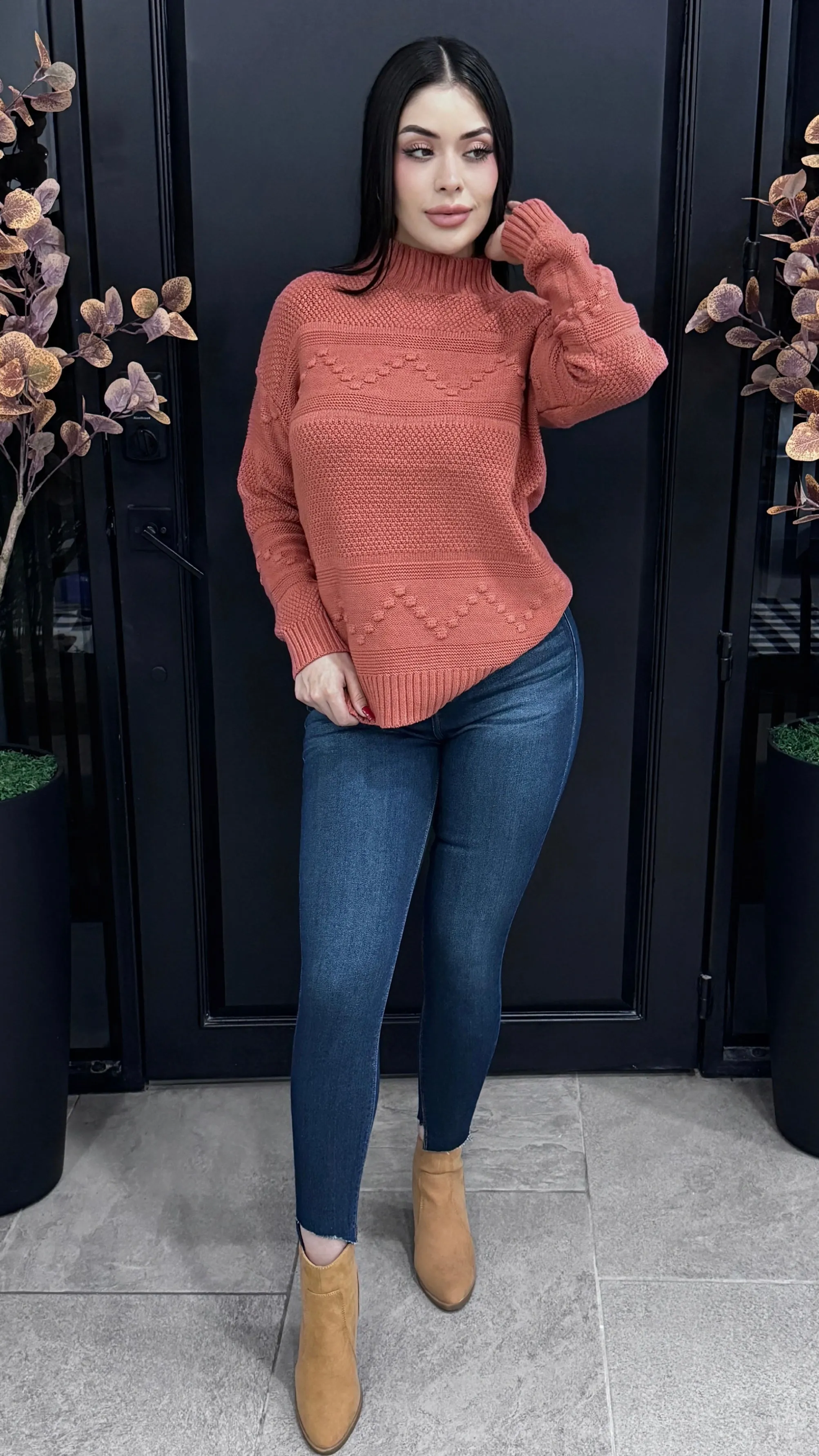 KOSTAS RUST SWEATER